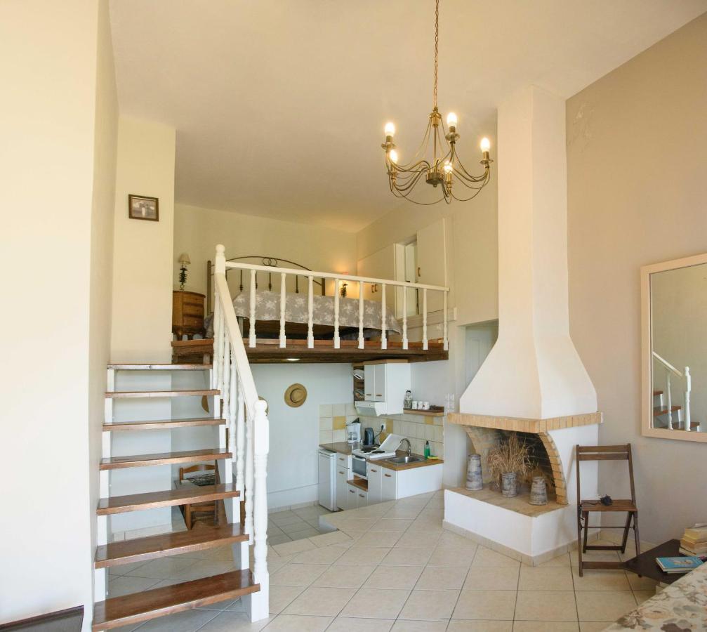 Assos Caldera Apartment Асос Екстериор снимка